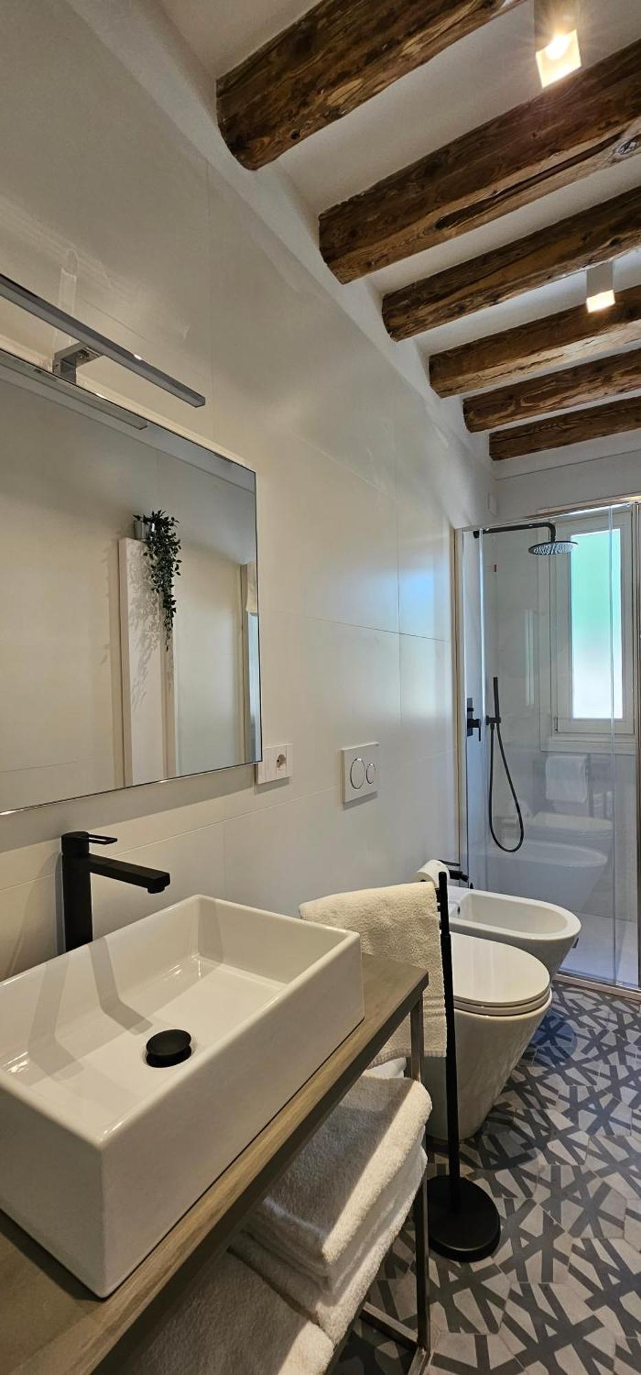 Apartment Small With Private Garden